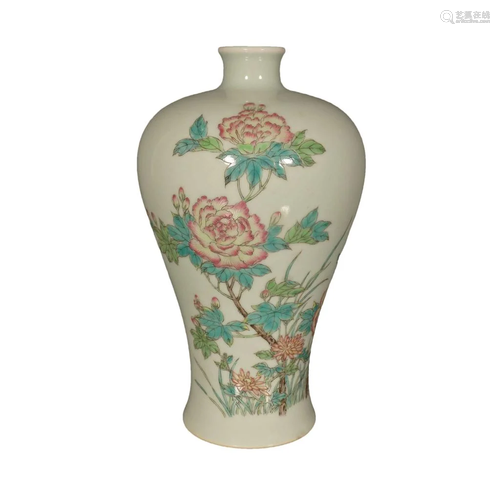 A Fine Pink-Green Glazed Famille-rose Flower& Grass Meip...