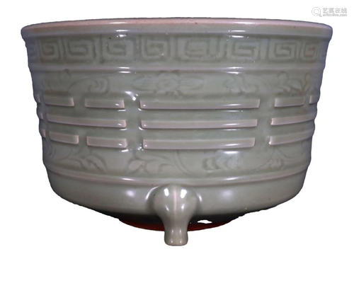 A Fine Longquan-kiln Flower-Carved Tripod Censer