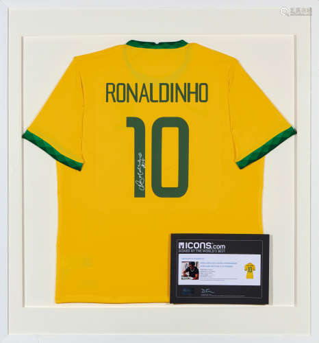 罗纳尔迪尼奥背签 巴西主场球衣