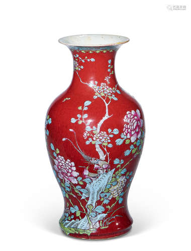 清中期 霁红加彩花卉纹观音尊