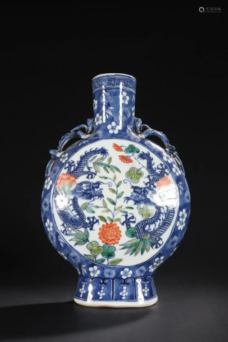 A Fine Blue and White Famille-rose Vase