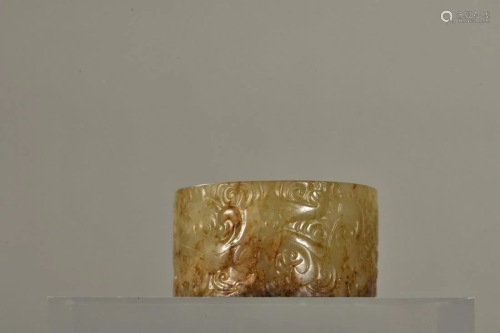 A Delicate Hetian Jade Carved Ring