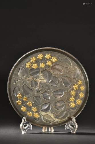 A Rare Silver Painted Gold 'Flower' Plate
