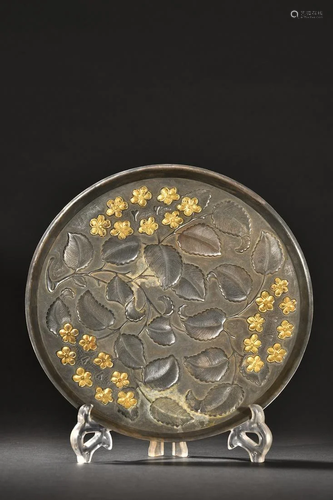 A Rare Silver Painted Gold 'Flower' Plate