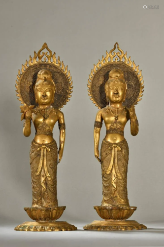 A Pair of Gilt-bronze Figure of Guanyin