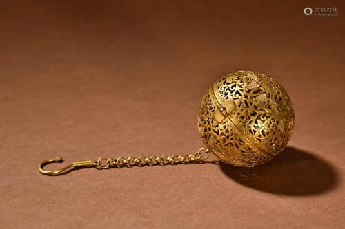 A Fine Gilt-bronze Pendant