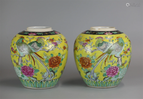 pair of Chinese jars, possibly Republican period