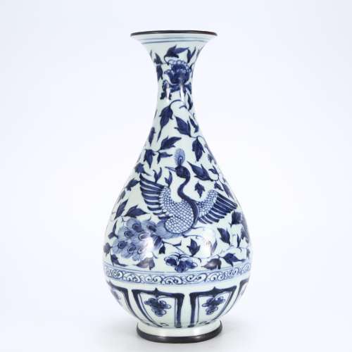 A CHINESE BLUE AND WHITE PORCELAIN FLOWERS VASE INLAID TIN