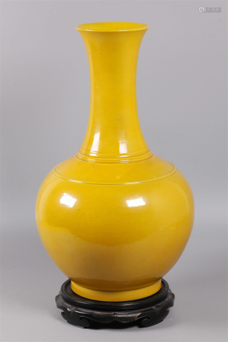 Chinese yellow glazed porcelain vase