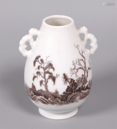 Chinese porcelain jar, possibly Republican period