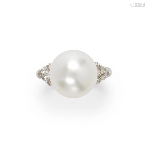 A South Sea pearl, diamond and platinum ring