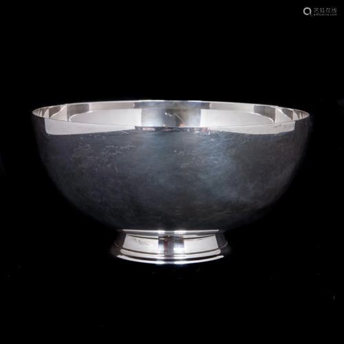 A Gorham sterling footed bowl, cast after Cornelius Wynkoop