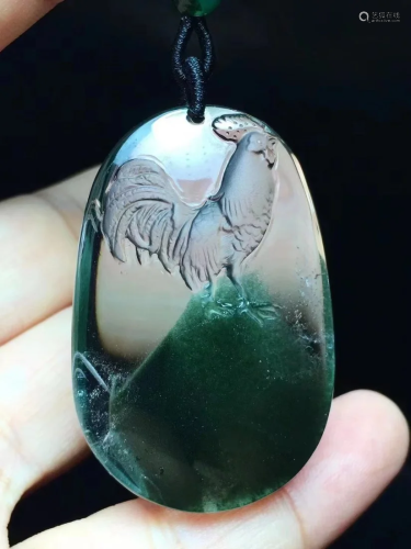 Beautiful Natural Green Crystal Zodiac Rooster Pendant