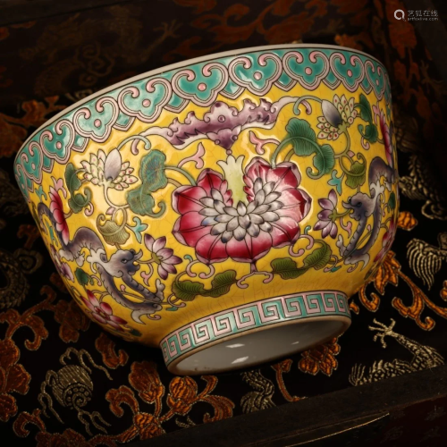 Qing Dy Enamel Flowers & Bat Design Porcelain Bowl w Lac...