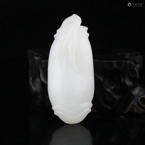 Hand Carved Chinese Hetian Jade Bamboo Pendant