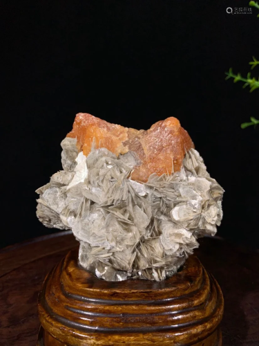 Superb Chinese Natural Orange Color Scheelite Original Statu...