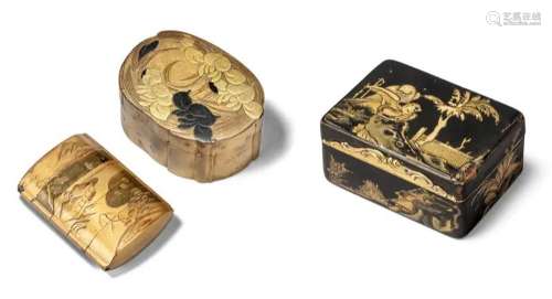 TWO JAPANESE LACQUER INCENSE BOXES (KOGO) AND A FOUR-CASE LA...