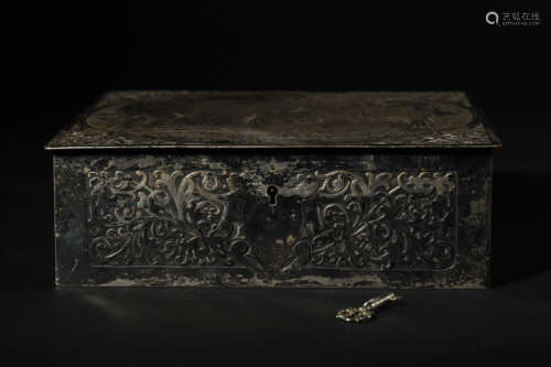 Silver Inlaid Bronze Cubic Box and Cover