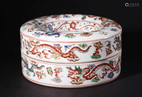 Wucai Glaze Dragon Annular Box and Cover