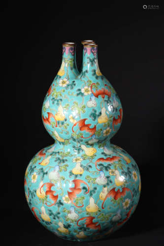 Turquoise-Ground Three-Spouts Double-Gourd-Shape Vase