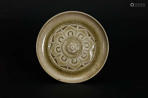 Yue Ware Incised Lotus Plate