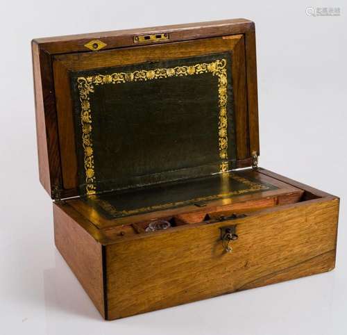 Victorian style desk box, S. XIX - S. XX.