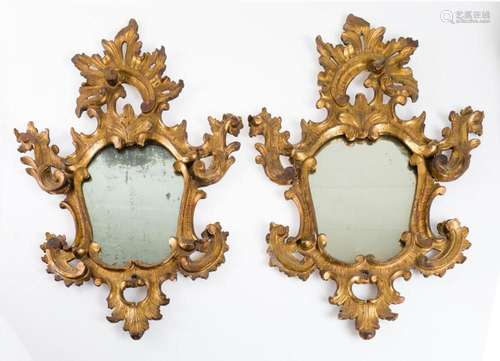 Pair of carved and gilded wooden cornucopias, S. XIX.