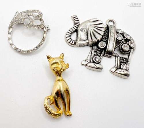 ELEPHANT, CAT, CIRCLE BROOCH LOT