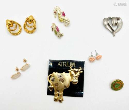 VARIETY LOT, EARRINGS, BROOCH +