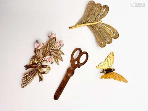 MISC GOLD TONE BROOCH LOT