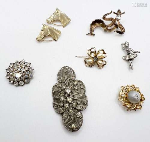 VINTAGE BROOCHES +++