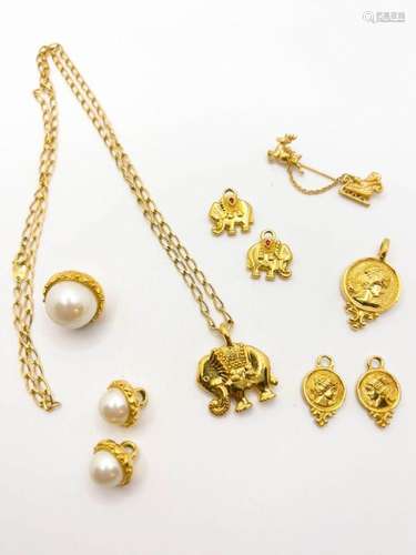 GORGEOUS GOLD TONE LOT