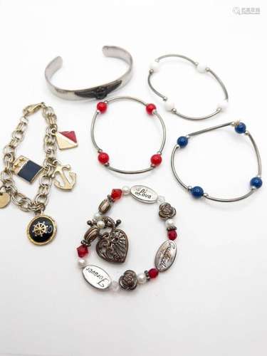 BRACELETS, STYLE VARIETY