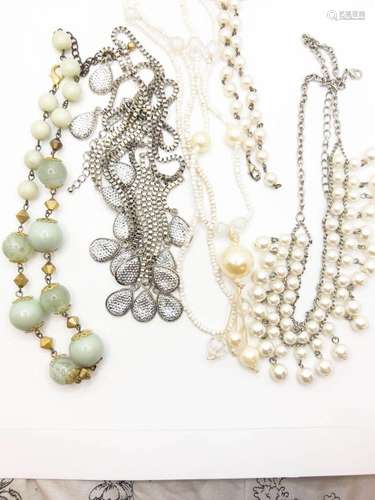 GORGEOUS DRESS NECKLACES