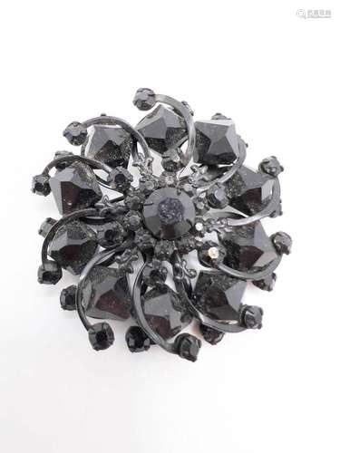 BLACK BROOCH W STONES