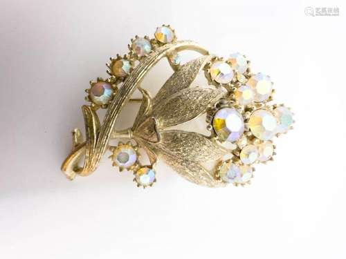 GORGEOUS STONE BROOCH