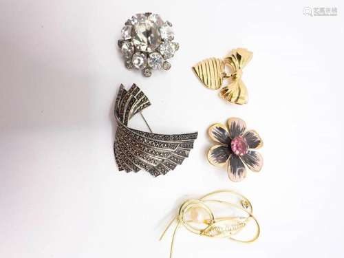 BROOCH LOT, FLORALS +