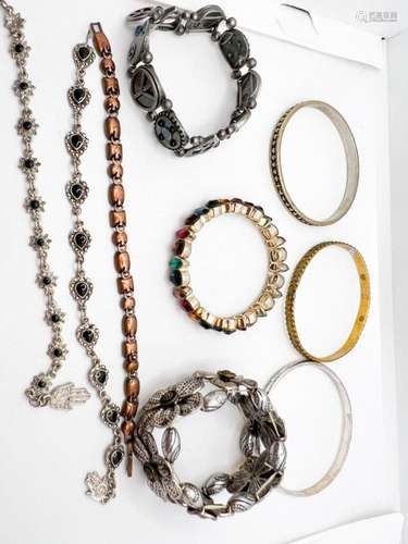 BRACELETS, STYLE VARIETY