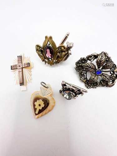 RELIGIOUS ITEMS LOT