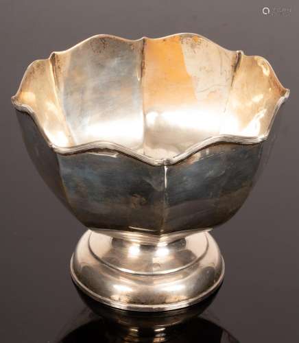 An octagonal silver rose bowl, Birmingham 1912,