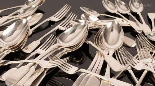 A quantity of fiddle pattern silver flatware, various dates ...
