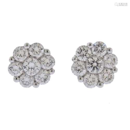 18k Gold Diamond Cluster Stud Earrings