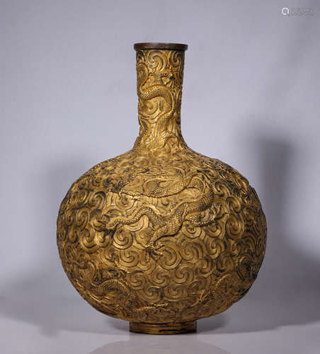 Qing dynasty bronze gilt auspicious dragon pattern bottle