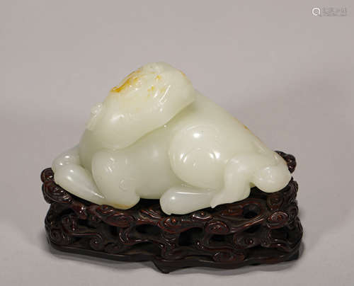 Hetian jade tiger in qing Dynasty