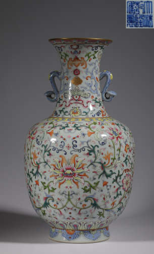 Qing dynasty white pastel flower pattern ruyi ear vase