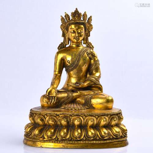 Qing dynasty fine bronze gilt statue of Sakyamuni Buddha