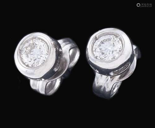 PAREJA DE DORMILONAS CON DIAMANTES 0.30 CT EN CHATÓN EN ORO ...