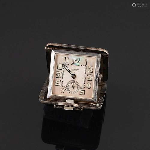 RELOJ SUIZO DE VIAJE, C.1920 Realizado en plata de ley. Firm...