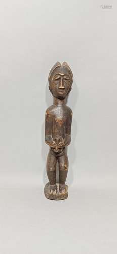 Statuette Baoulé, Côte d'Ivoire.<br />
H.: 44,5 cm