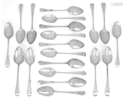 Twenty Georgian silver Old English pattern tablespoons compr...